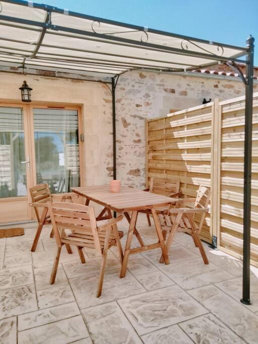 Les Granges Des Petits Couleurs Holiday home *